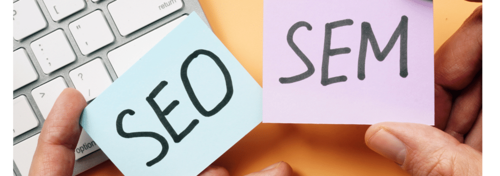 Quelle est la différence entre SEO et SEM ? by Searchbooster